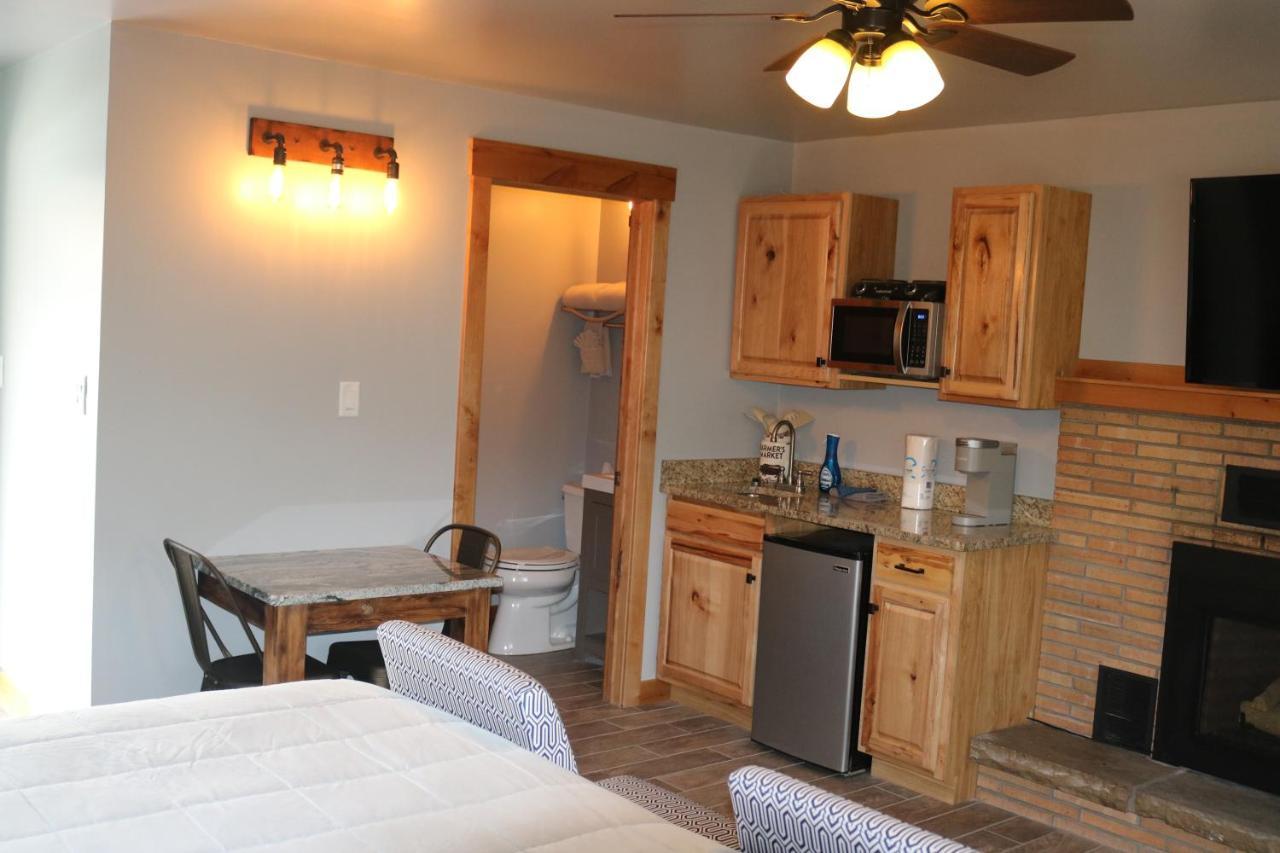 Columbine Inn (Adults Only) เอสเทสพาร์ค ภายนอก รูปภาพ
